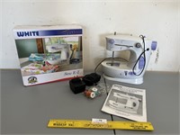 White Sew E Z Sewing Machine With Box - Looks New