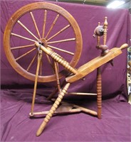 Primitive Antique yarn spinning wheel.