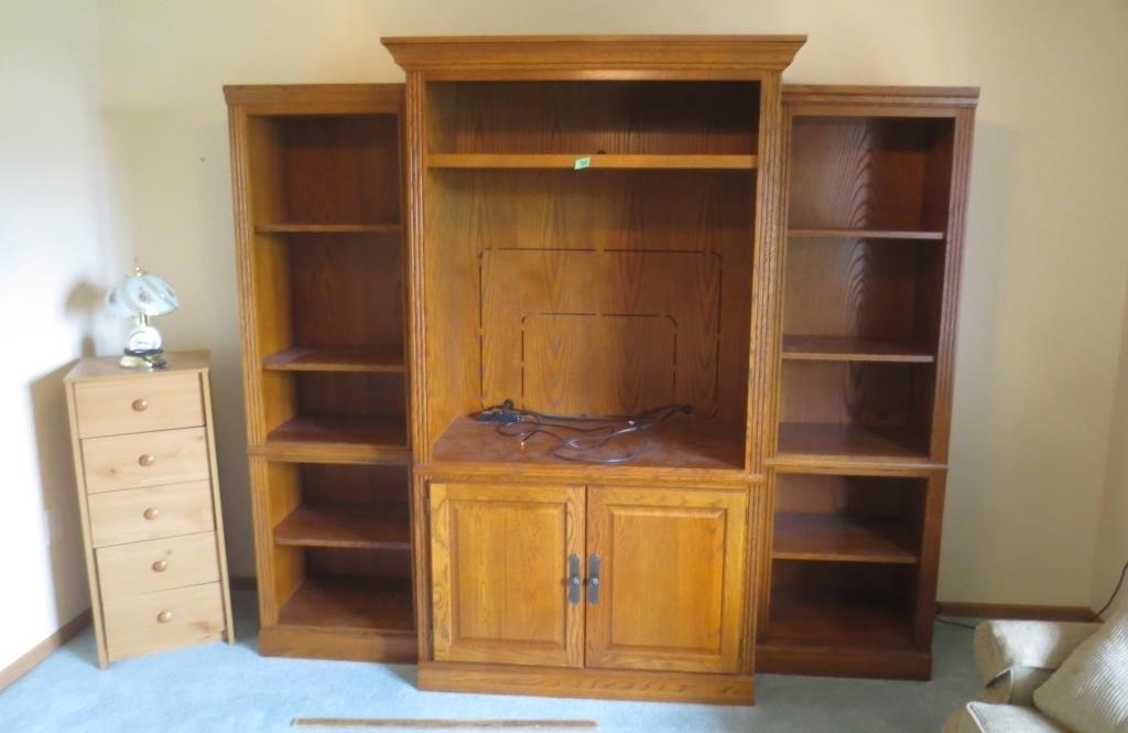 Nice 3 piece entertainment cabinet w/side