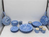 24 PIECES STANGL TOWN & COUNTRY BLUE SPONGEWARE