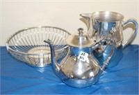 SILVERPLATE: PITCHER, TEA POT AND BREAD BASKET