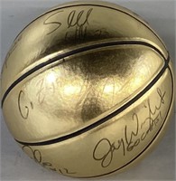 Autographed Basketball Brandon Roy; Jay Wright etc