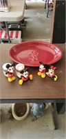 Mickey mouse and Minnie salt and pepper shakers &