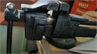 Bench Vise