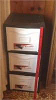 3*18" file drawers with quilting magazines