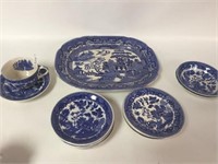13pc Lot of Blue Willow China
