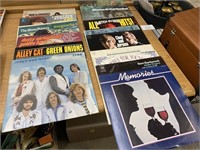 VINTAGE RECORD ALBUMS