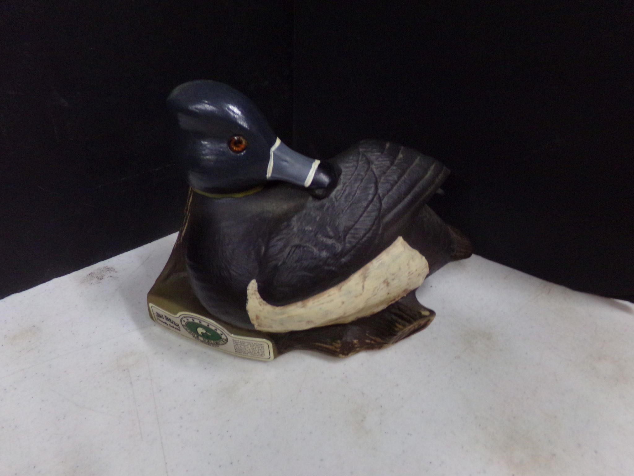 Ducks unlimated decanter with box