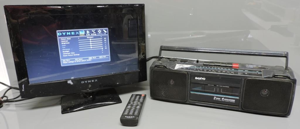 DYNEX DX-15E220A12 15" LED TV, SANYO M7024 AM/FM