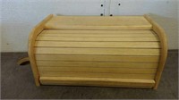 Wooden Rolltop Bread Box