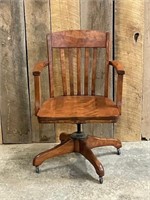 VINTAGE WOODEN OFFICE CHAIR