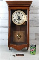 New England Clock w Key - Nice