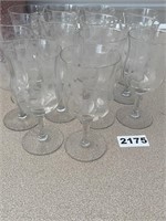 Christmas Wine Glasses - Etched Glass