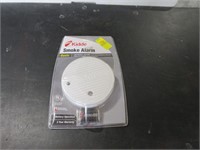 Smoke Alarm appears new in package