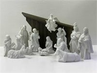 AVON Nativity Set with Stable, angel broken wing
