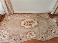 Rug. 5 by 8