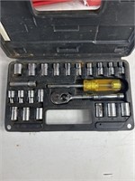 Socket set, barring puller set, toolbox with