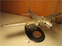 B-17 G Flying Fortress Model