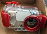 CAMERA IN WATER PROOF CASE