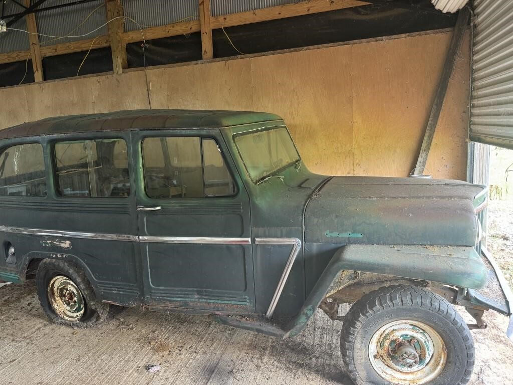 1962 Willys Jeep Utility Wagon 4 x 4 w/overdrive