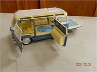 TM Toy Van with pool and fun interior