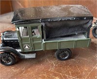 THE YORKSHIRE CO 1986 DIECAST 1917 DELIVERY T