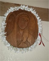 Wood Praying Lady W/ Lei