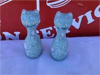 Hand Painted Thames Cats S& P Shakers