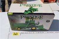 Ertl John Deere 450 Combine Prestige Collection