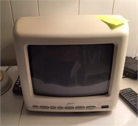 14" Zentih Television with remote