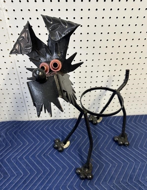 METAL ART PLANT STAND