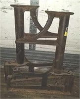 Cast Iron Industrial Table Legs (bidding 2 Times