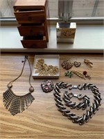 Large Group of Asst. Vintage Jewelry