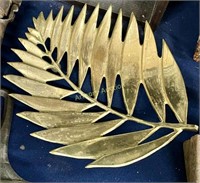 HEAVY BRASS LEAF BOWL