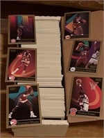 Box w/Over 500 Skybox Basketball Cards incl