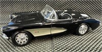 Maisto 1957 Chevrolet Corvette 1:18 scale die cast
