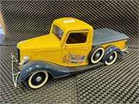 1936 Ford Sunlight Soap Delivery truck 1:18 scale
