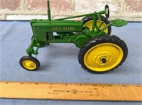 JOHN DEERE MODEL HWH TRACTOR TWO-CYLINDER