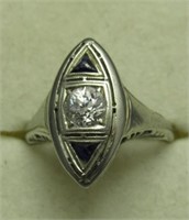 14K White Gold Ladies Ring with Solitaire Center