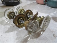 PAIR OF VINTAGE GLASS BRASS DOOR KNOBS