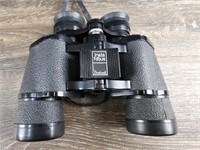 Bushnell InstaFocus 8x40 Binoculars with Case