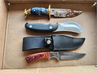 3 Hunting Knives - Winchester w/ Sheath, Calumus