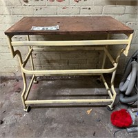 Portable equipment table on casters  (WS)