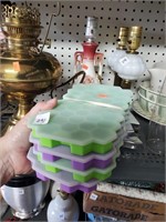 4 Silicone BeeHive Ice Trays