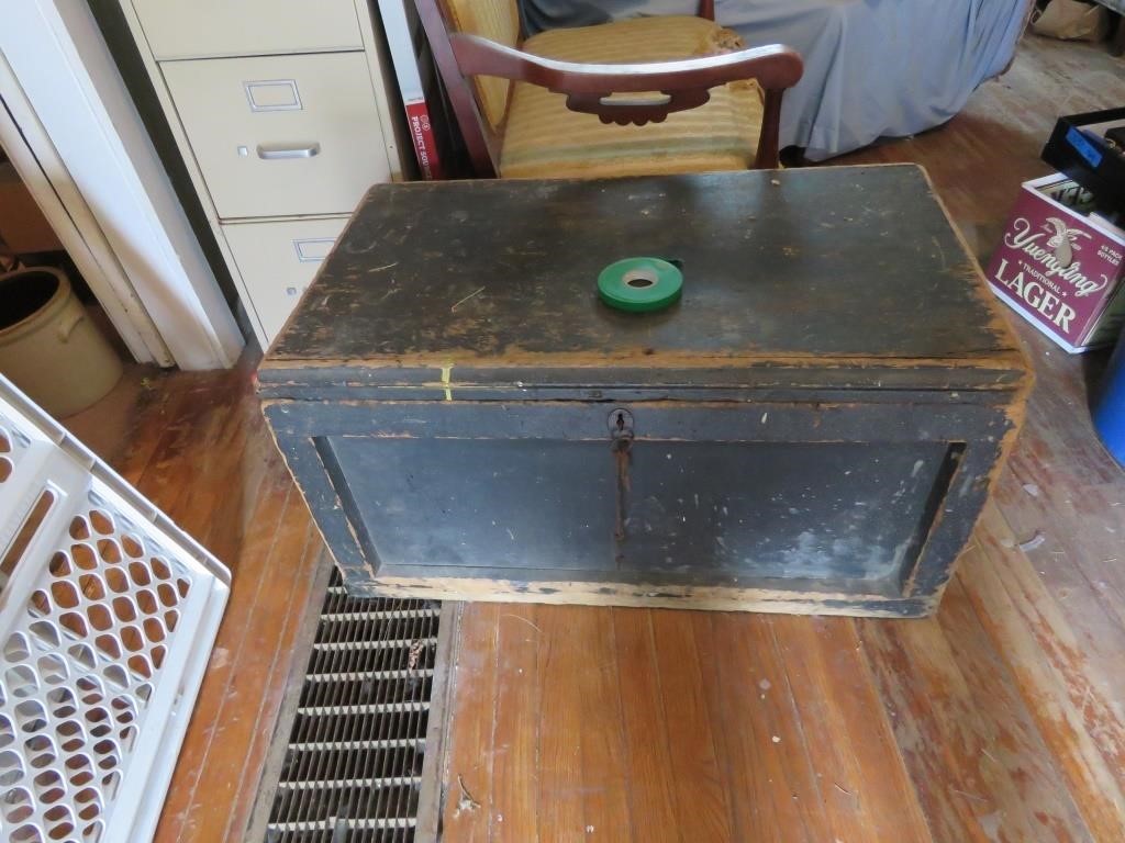 EARLY CARPENTERS CHEST