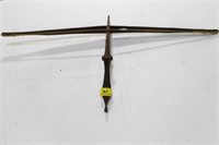 REPRODUCTION CROSS BOW