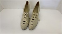 Women’s vintage shoes