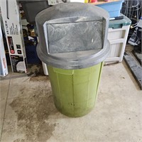 TRASH CAN