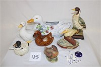 DUCK FIGURINES BOX LOT - FRONT DUCK IS LEFTON