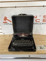 Vintage Corona standard typewriter with original